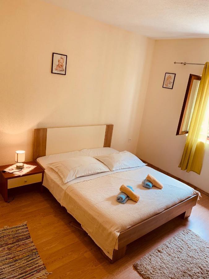Apartments Marko Trogir Exterior photo
