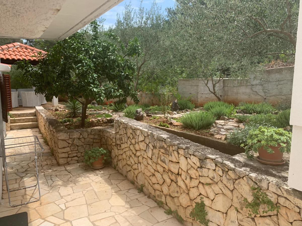 Apartments Marko Trogir Exterior photo