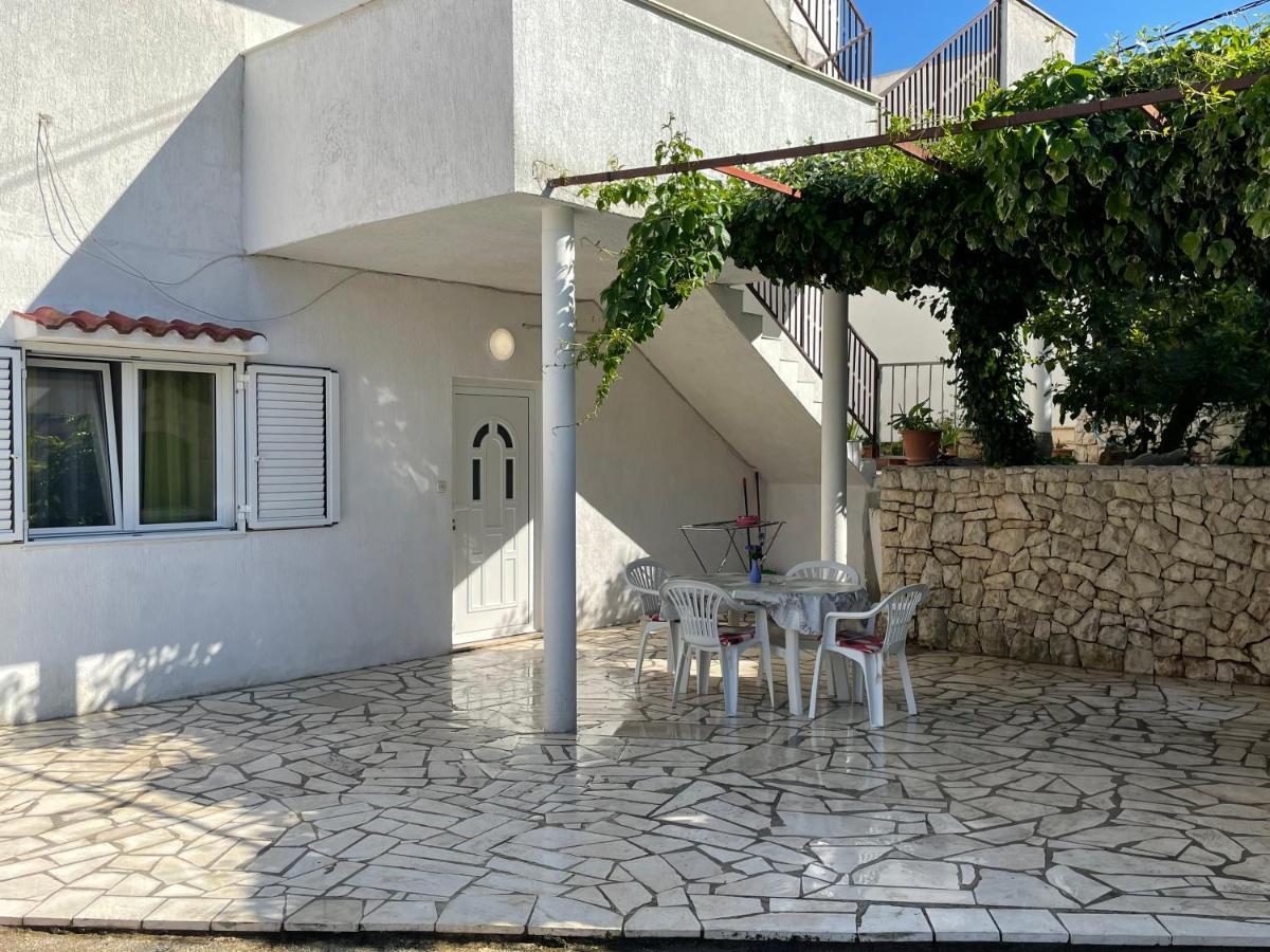 Apartments Marko Trogir Exterior photo
