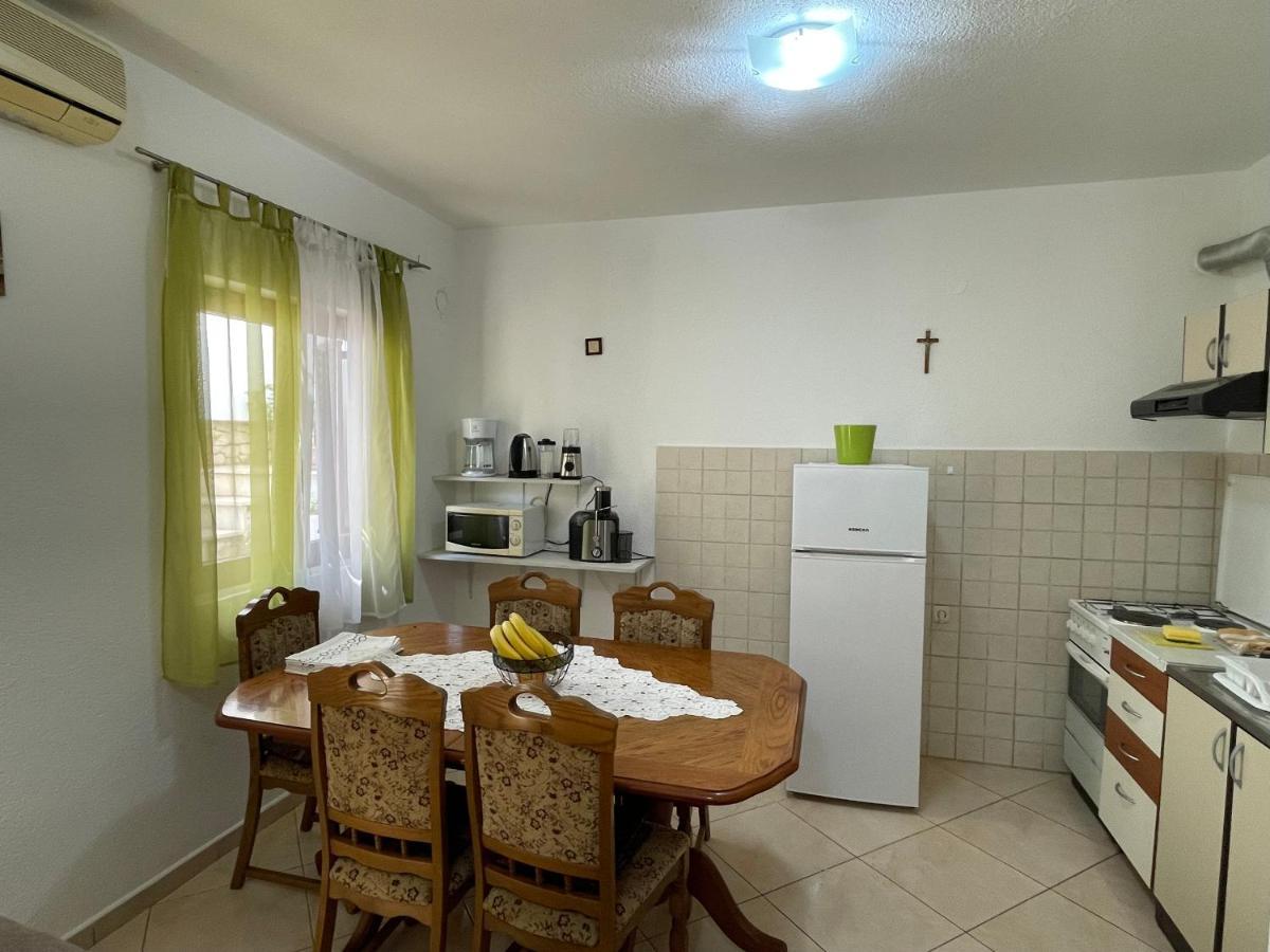 Apartments Marko Trogir Exterior photo